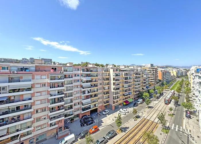 Panoramic Pebbles Azur Niza