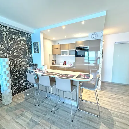 Daire Panoramic Pebbles Azur *