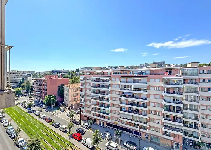 Panoramic Pebbles Azur 아파트 *